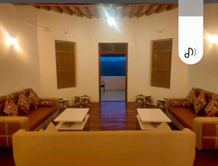Hotel Ashirwad Junagadh Eksteriør billede
